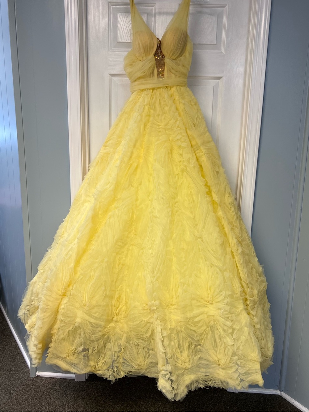 Tarik Ediz 52089 R2G Lemonade Yellow Ball Gown  sz. 2